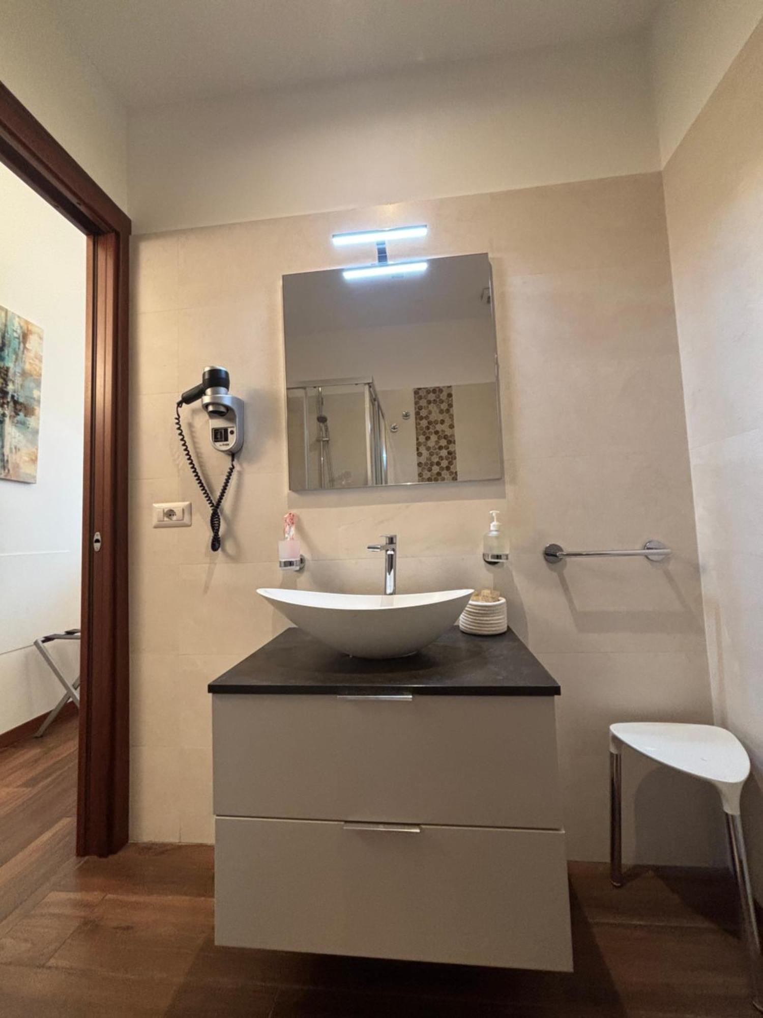 Hotel Enjoy Milano Skyline Extérieur photo